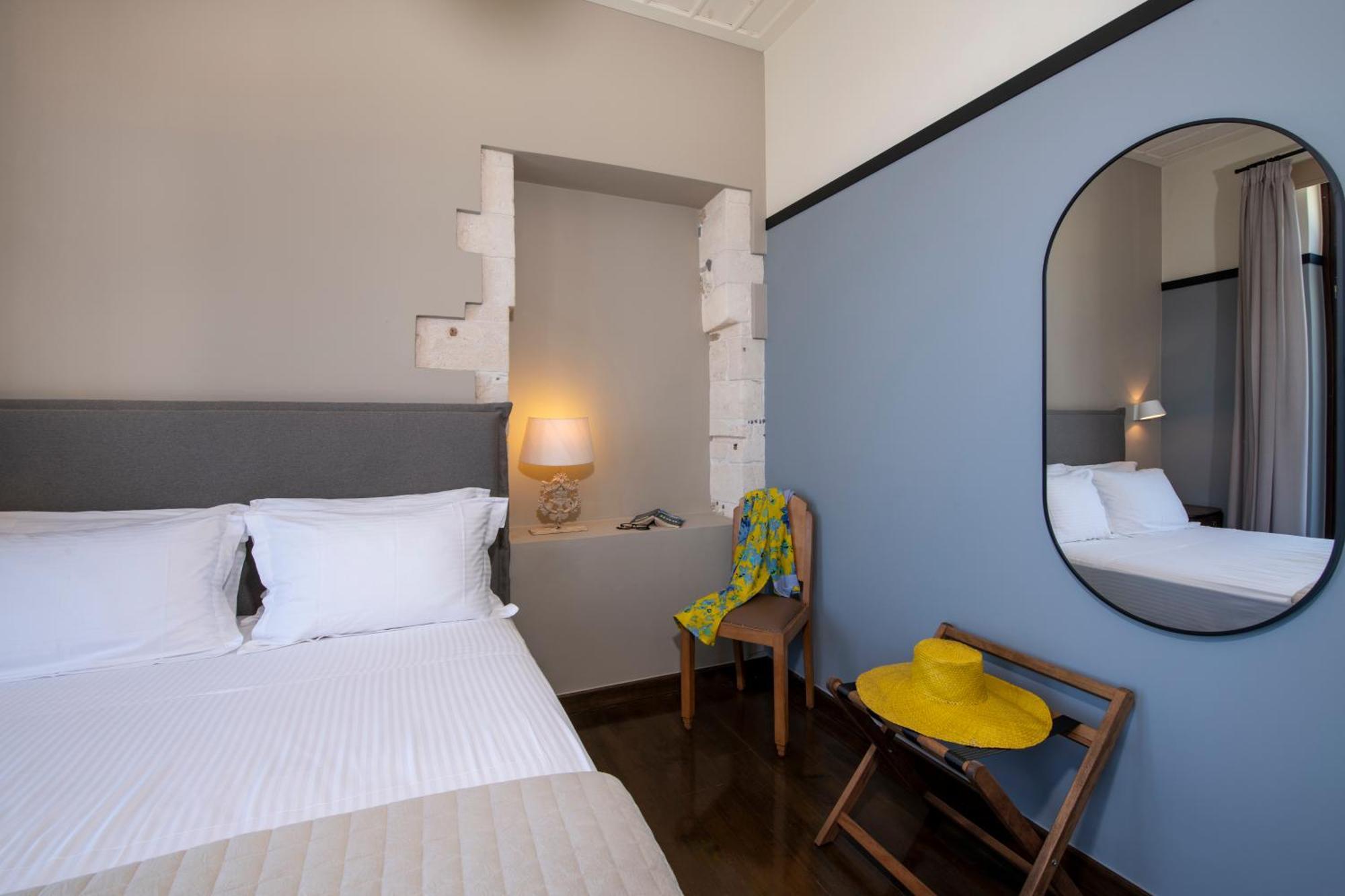 Mosaic Venetian Harbour Suites Chania  Exterior photo