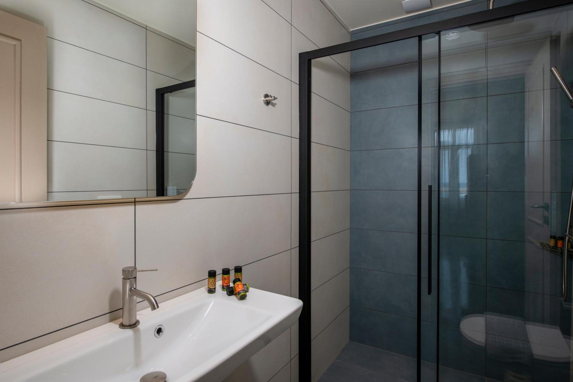 Mosaic Venetian Harbour Suites Chania  Exterior photo
