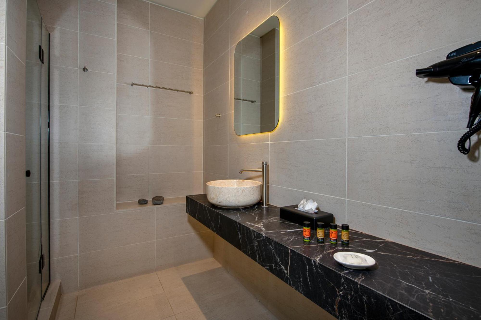 Mosaic Venetian Harbour Suites Chania  Exterior photo